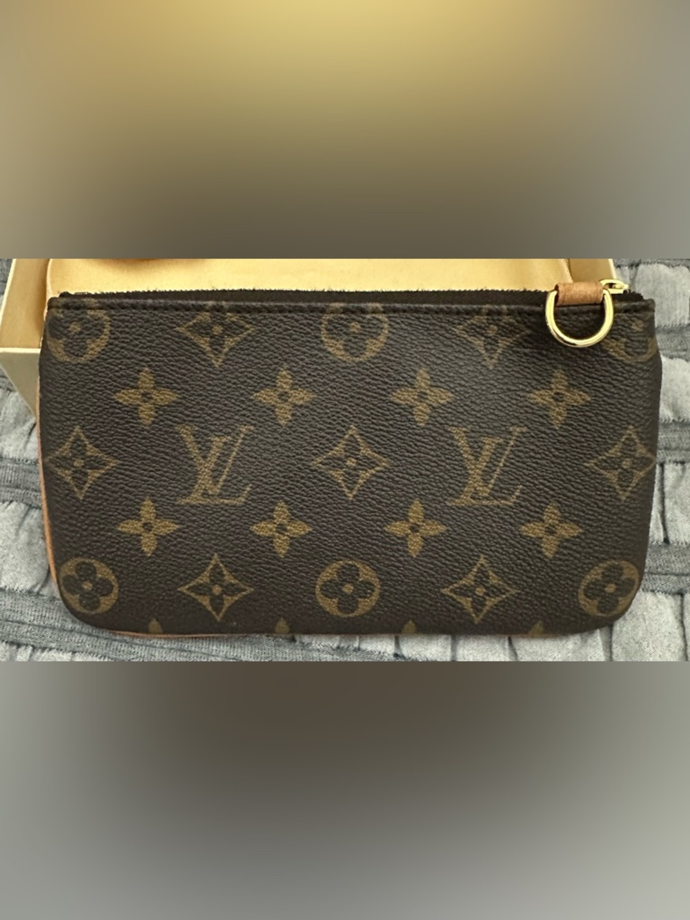 Louis Vuitton Tikal Pochete~100%AUTH
Dust Bag~Box&GENERIC Leather Strap Included - Picture 3 of 16